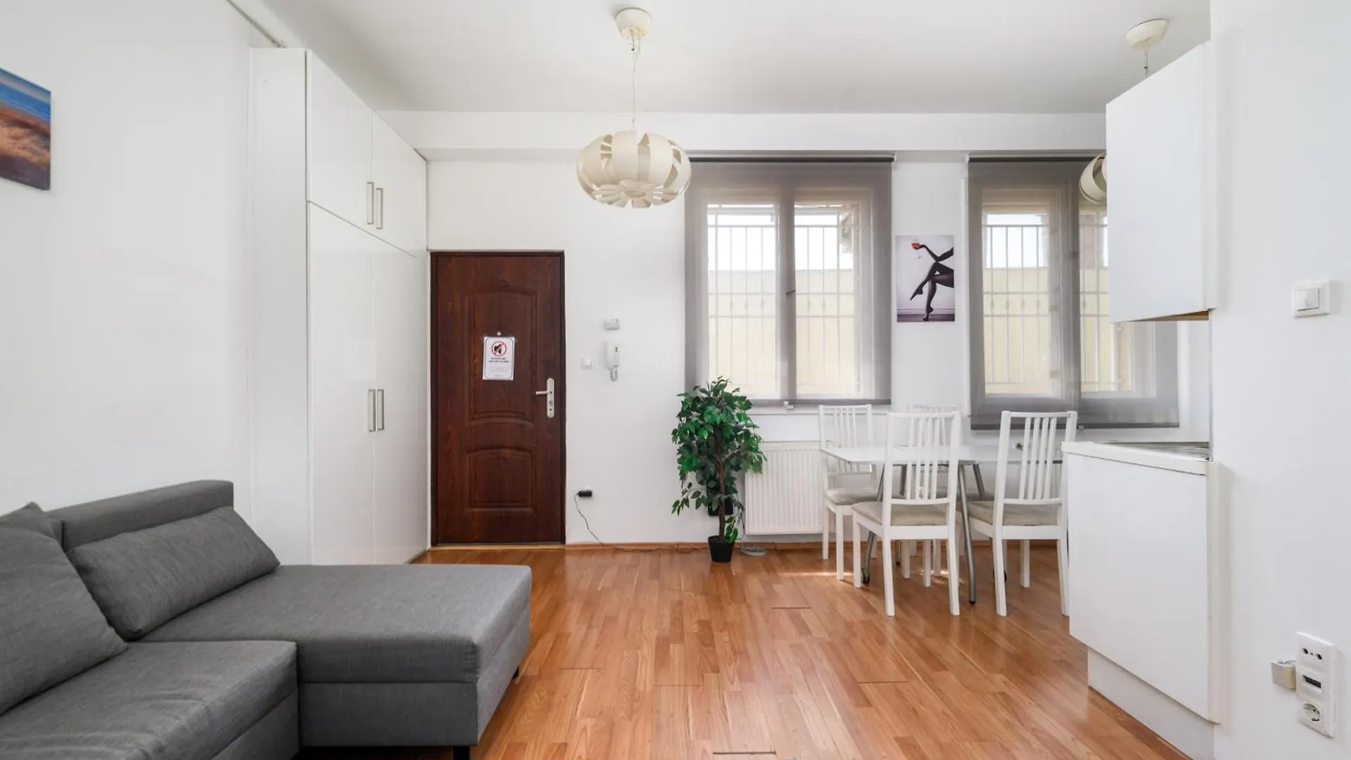 Fovam Apartment In Hear Of The City Budapest